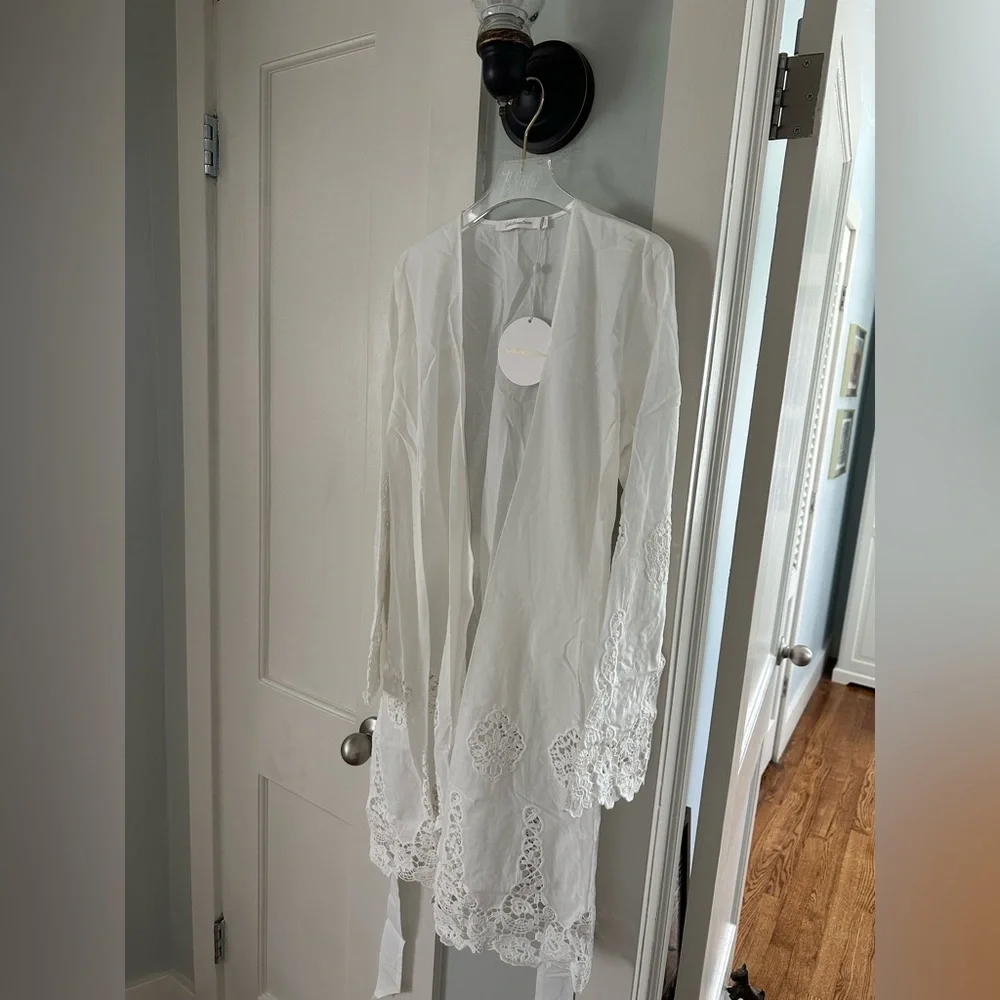 Girl & A Serious Dream MARRAKECH BRODERIE ANGLAISE CROCHET LACE ROBE - Picture 6 of 9